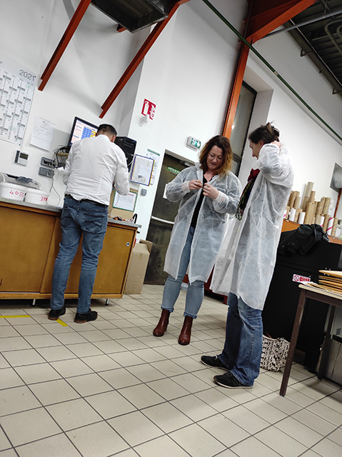 Les Divines d&#8217;Alsace visitent l&#8217;imprimerie Grai Etiquette à Colmar Wittenheim 1