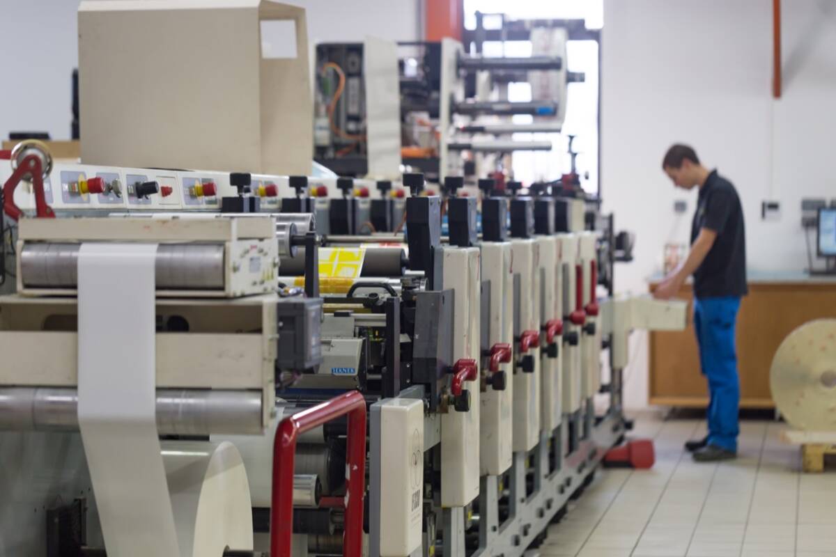 BACKGROUND3 | Grai Les avantages de travailler avec un imprimeur local pour vos étiquettes de vin Barr